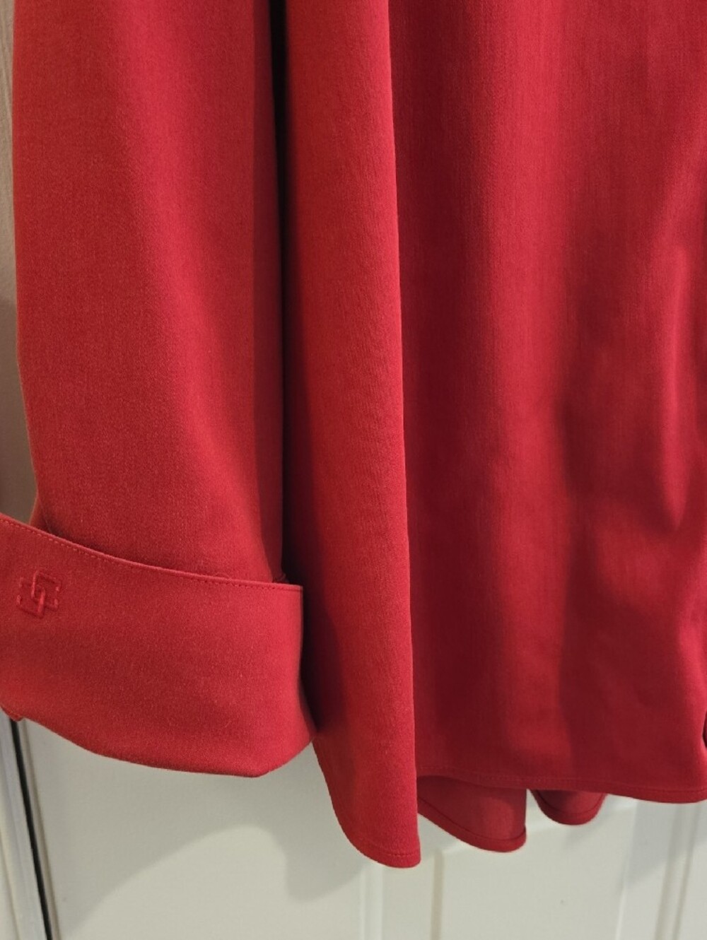 Chico's 3 Button Down Shirt Blouse No Iron Stretch Red XL Long Sleeve Career - Picture 4 of 9